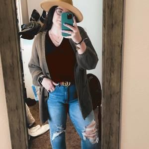 Meet your Posher, Desirae